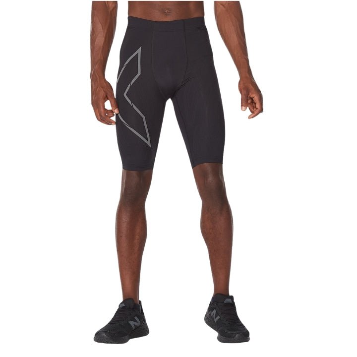 2XU MA5331B Light Speed Compression Shorts | The Bike Affair