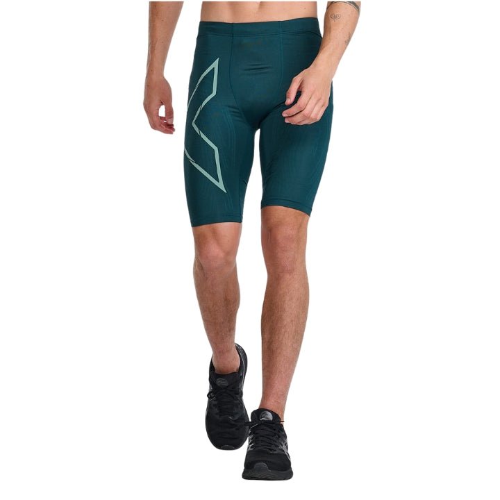 2XU MA5331B Light Speed Compression Shorts | The Bike Affair