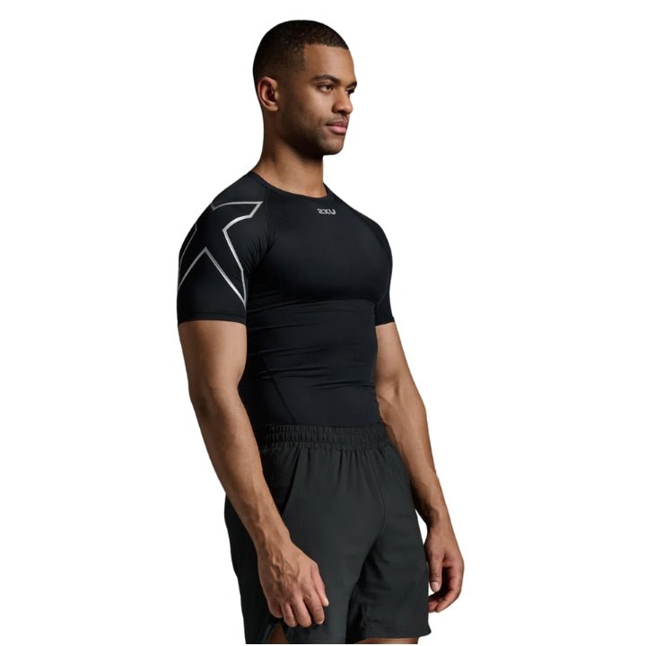 2XU MA6399A Core Compression Short Sleeve Top | The Bike Affair