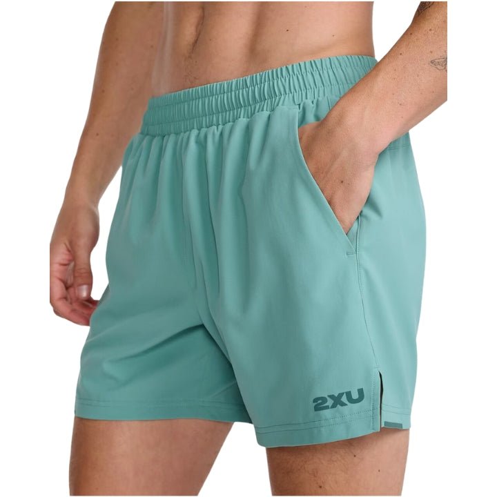 2XU MR6903B Aero 5" Shorts | The Bike Affair