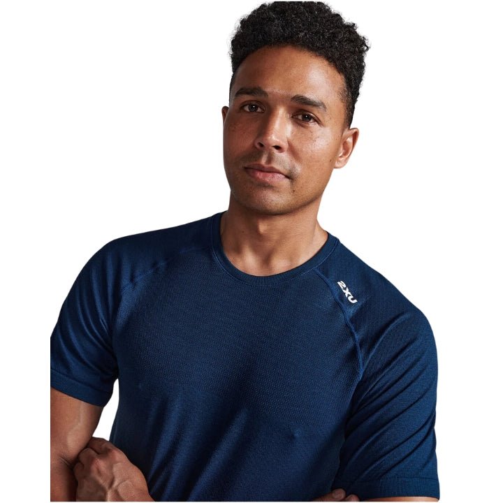 2XU MR7226A Motion Tech Tee | The Bike Affair