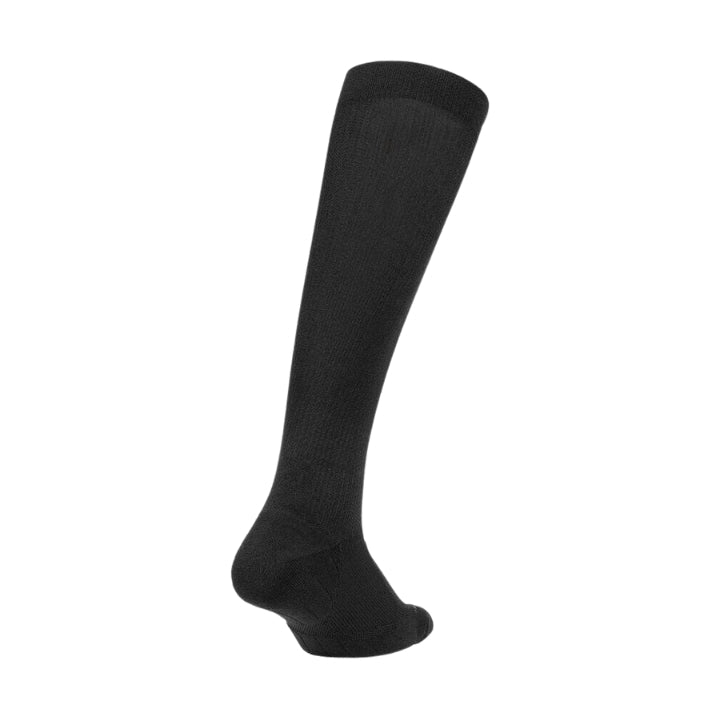 2XU UA5688E Flight Compression Socks | The Bike Affair