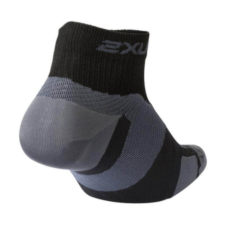 2XU UA7028E Vectr Ultralight 1/4 Crew Socks | The Bike Affair