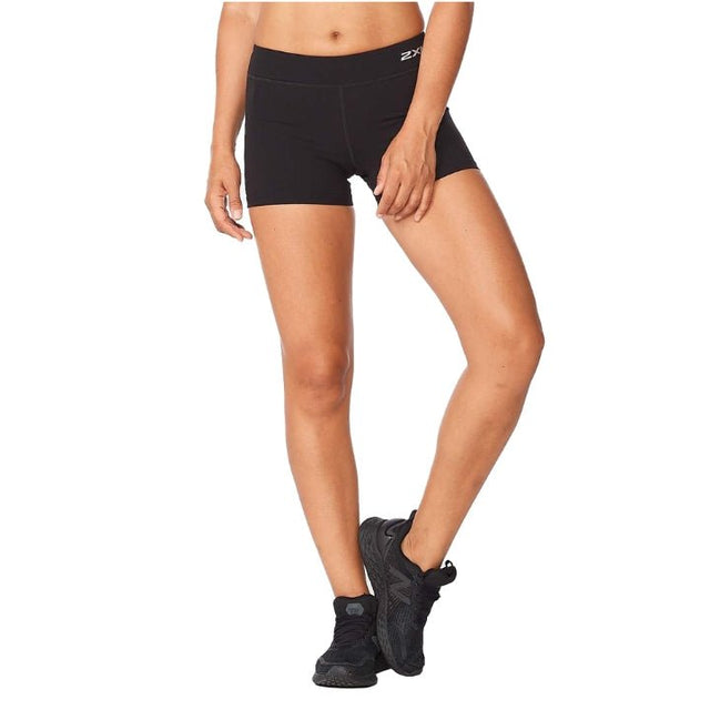 2XU WA4482B Form Mid Rise Compression 4" Shorts | The Bike Affair