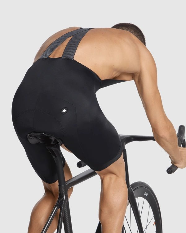 Assos Equipe R S9 Bibshorts | The Bike Affair