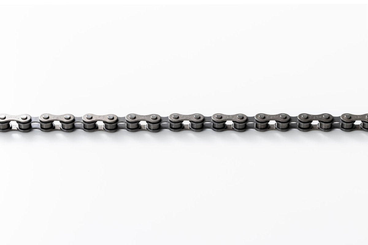 Izumi Super Toughness Kai 1/2x1/8 106L Chain | The Bike Affair