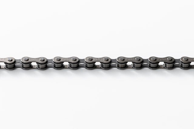 Izumi Super Toughness Kai 1/2x3/32 116L Chain | The Bike Affair