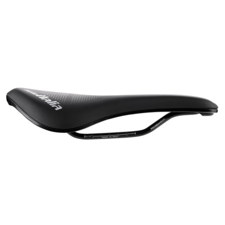 Selle Italia Novus Boost Evo Endurance TM Superflow Saddle | The Bike Affair