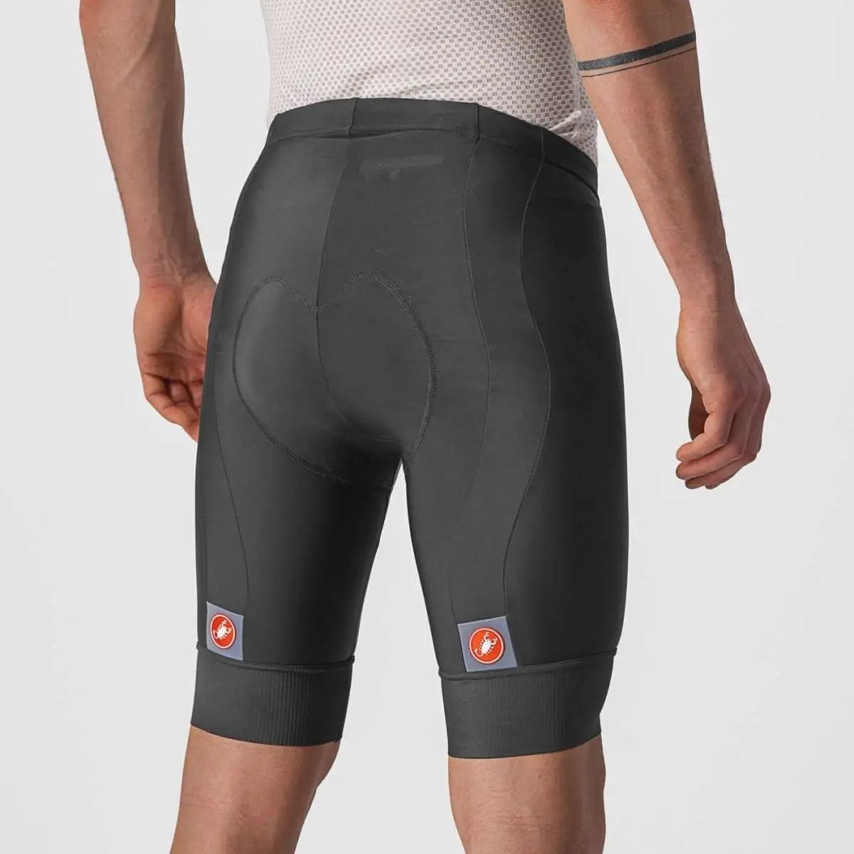 Castelli Entrata Shorts | The Bike Affair