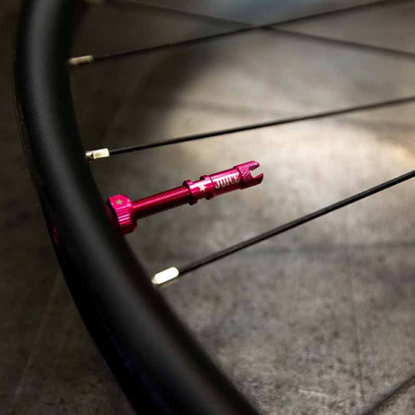 Juice Lubes Tubeless Valves | The Bike Affair