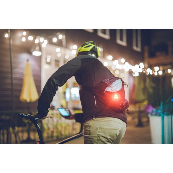 Lezyne Shoulder Pack | The Bike Affair